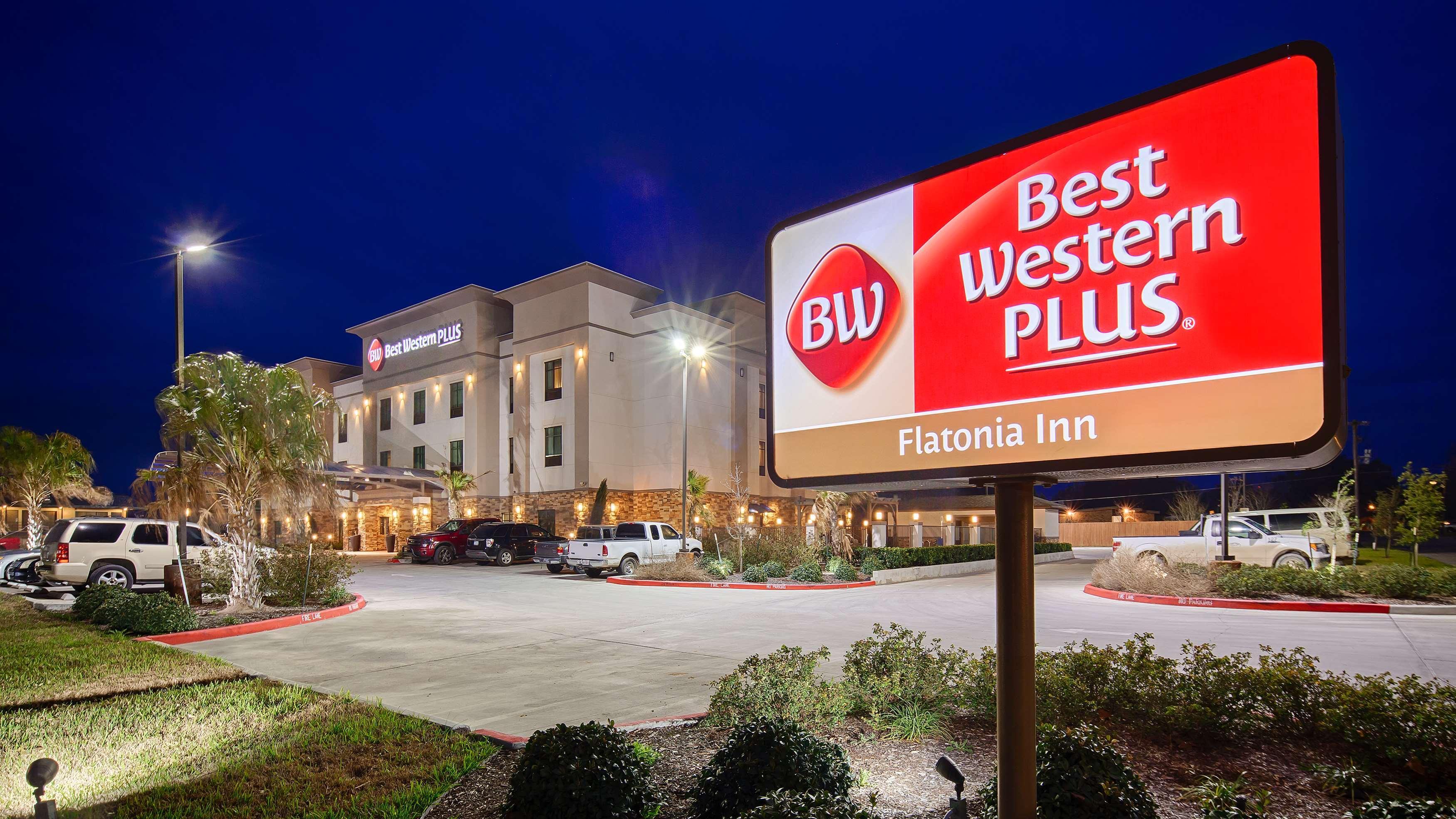 Best Western Plus Flatonia Inn Exteriör bild